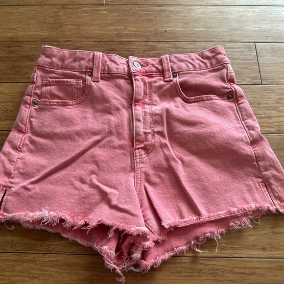 American Eagle Outfitters Women's Pink Denim Stretch
Low Rise Shorts - Picture 1 of 4